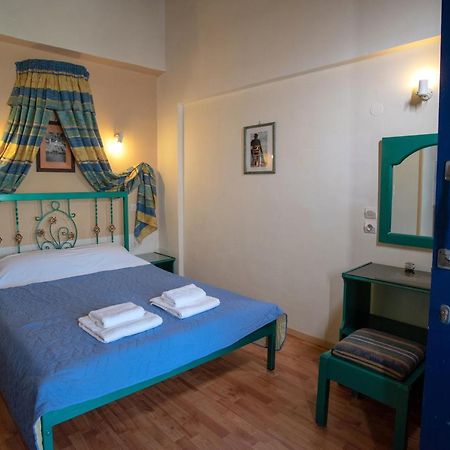 Kleoni Club Apartments Tolón Eksteriør billede