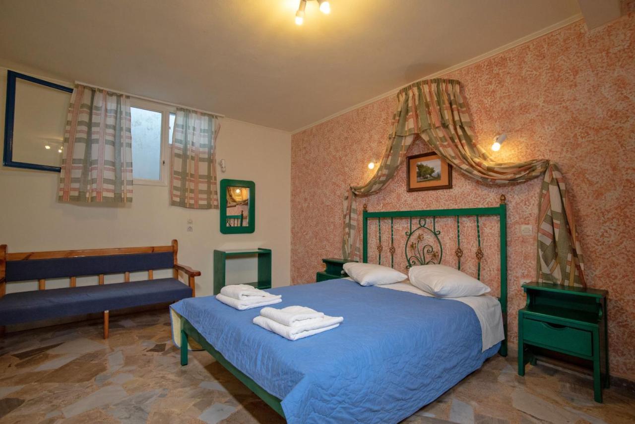 Kleoni Club Apartments Tolón Eksteriør billede
