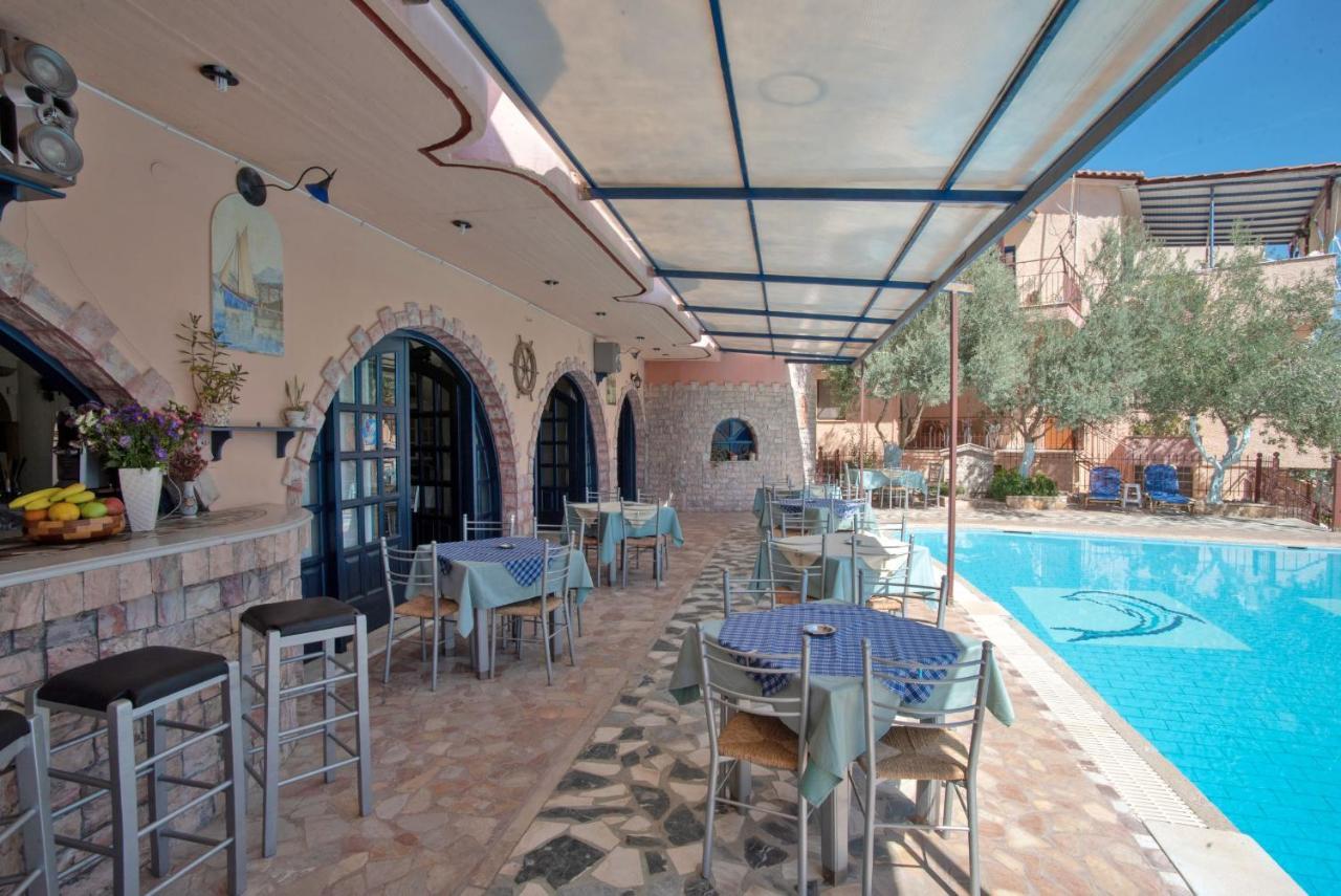 Kleoni Club Apartments Tolón Eksteriør billede